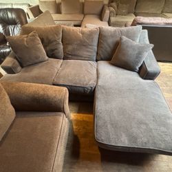 Sectional Couch (WE DELIVER)