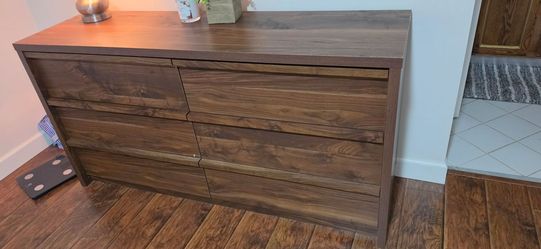 6 drawer wood dresser