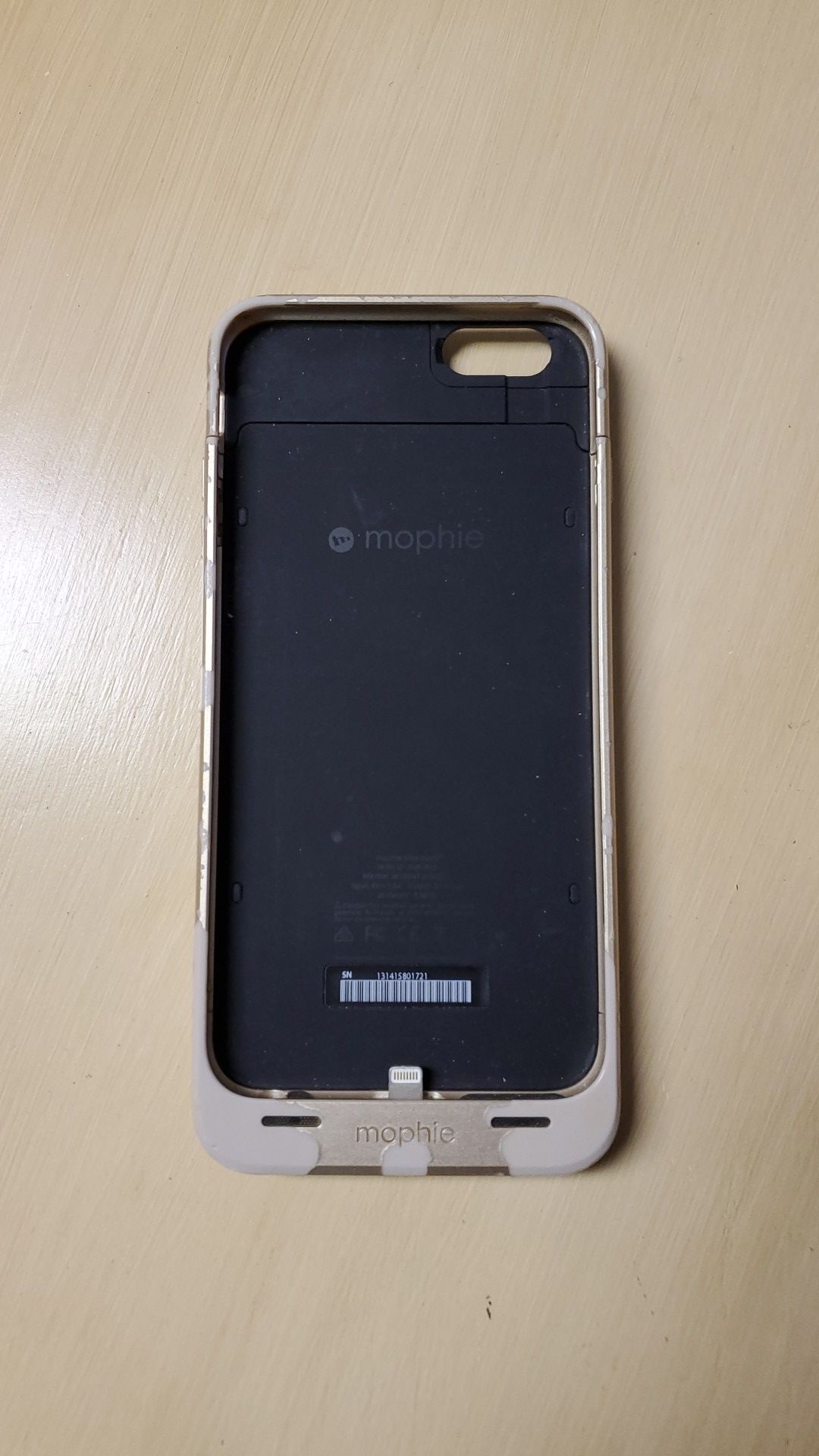 Mophie iPhone 6 Plus case charger