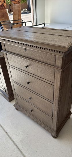 5-Drawer Tall Chest Dresser Gray Wood