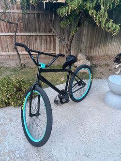 Wheelie bike!!READ DESCRIPTION!!