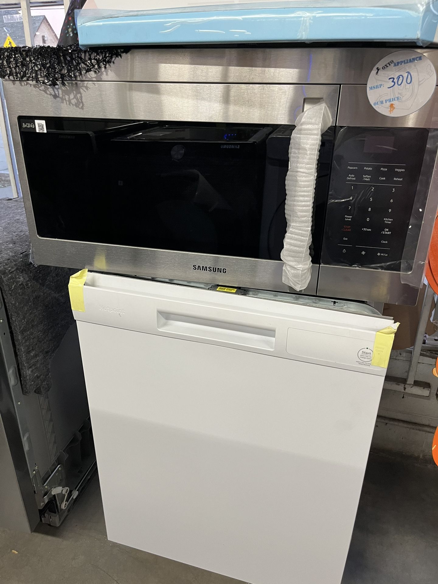 Samsung Over Range Microwave 