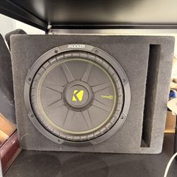 Kicker Comp C 12” With Enclosure 