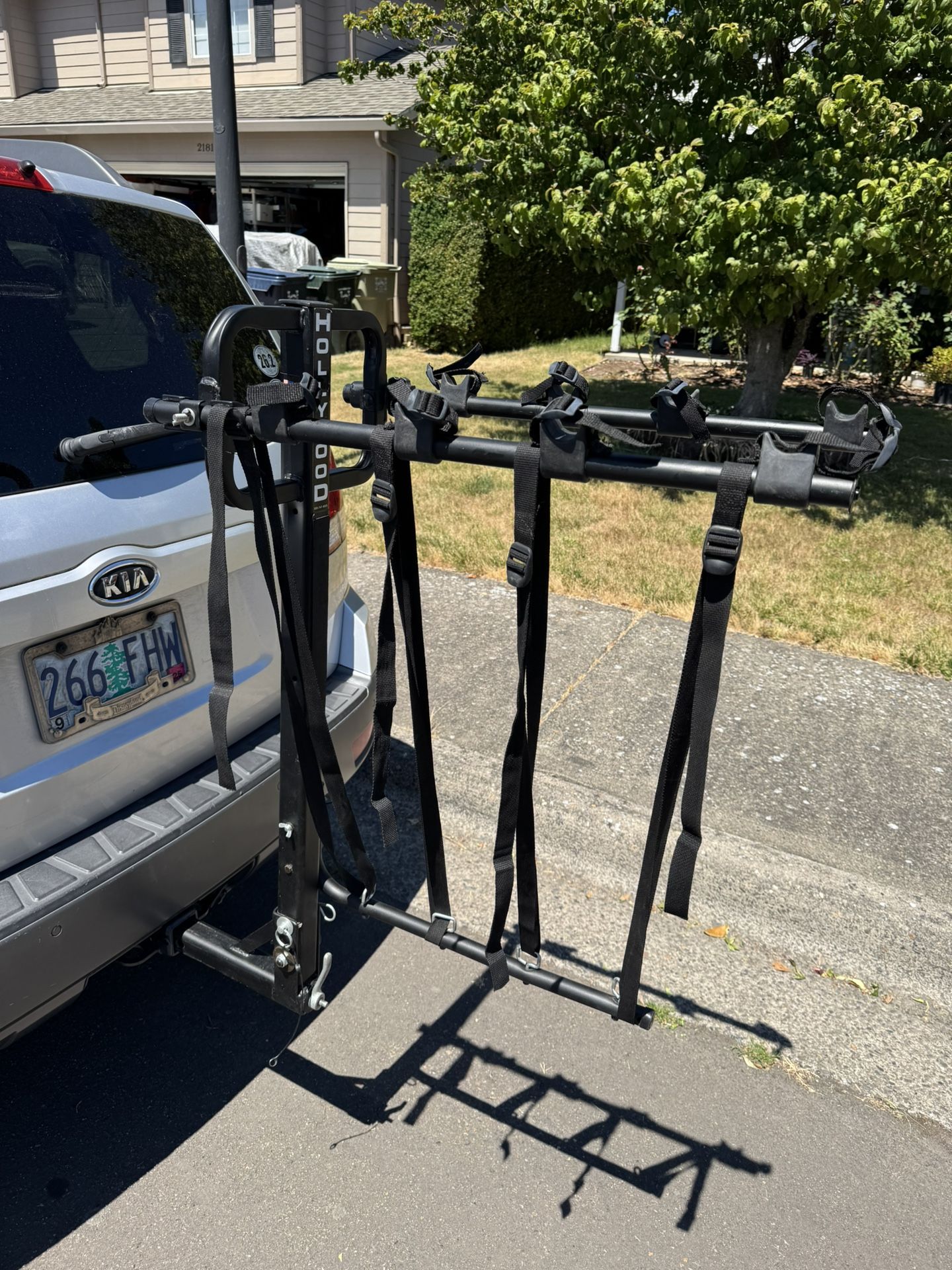 Hollywood Hitch Mount Bike Rack - Holds 4 Bikes - Great Condition!