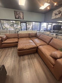 COZY ASHLEYS COUCH🔥