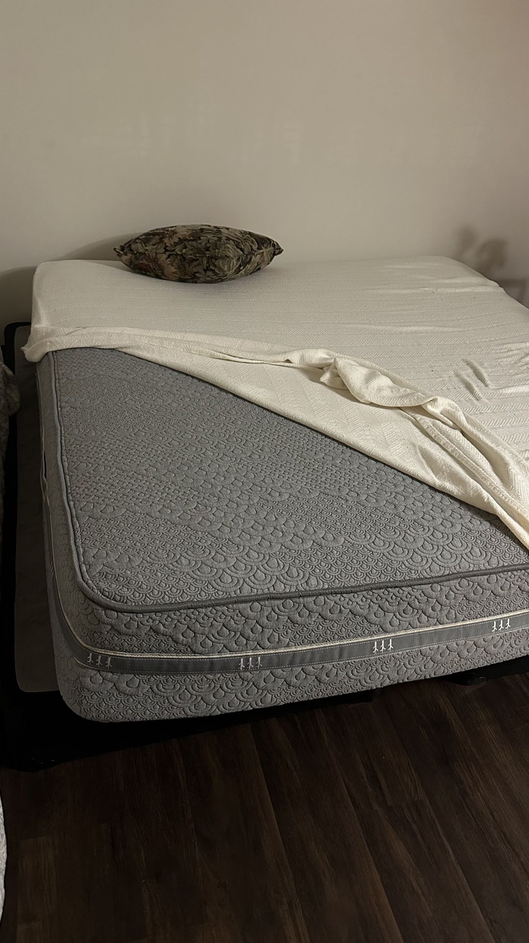 King  foam mattresses set , clean  