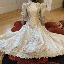 BEAUTIFUL ST. PUCCI WEDDING GOWN DRESS 