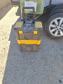 Tool Box Only needs cleaning