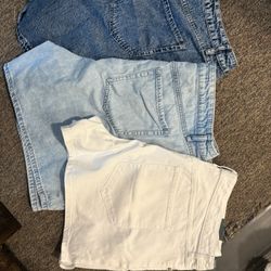 Women’s Denim Shorts 