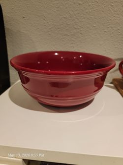 Mainstays Chiara Stoneware 9" Serve Bowl.