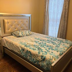 Full Size Bedroom Set 