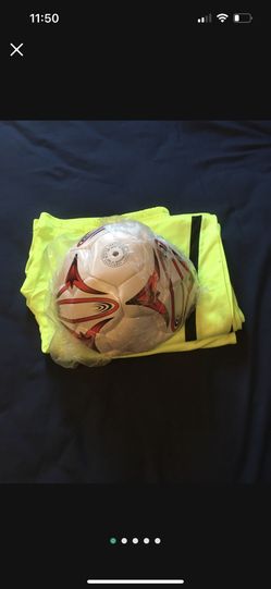 Soccer Uniforms with ball , L (Large size)