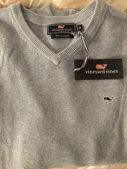 Vineyard  Vines Mens Sweater-Size medium NWT
