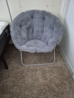 Saucer chair