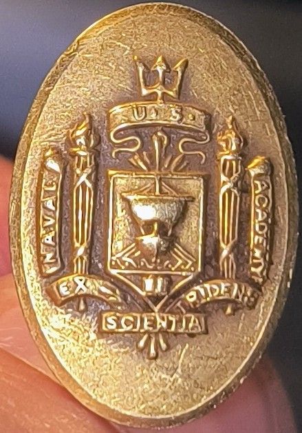 Vintage WW2 USNA cuff link