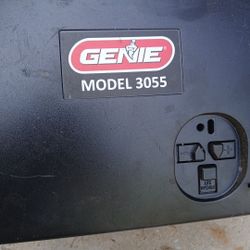 Garage Door Opener Good Condtion