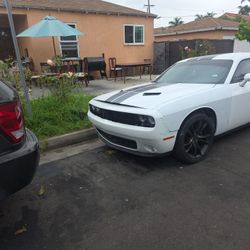 2016 dodge challenger 