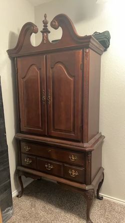 Dresser free need pick up