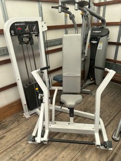 HAMMER STRENGTH SELECT CHEST PRESS!! READY FOR PICKUP OR DELIVERY!!
