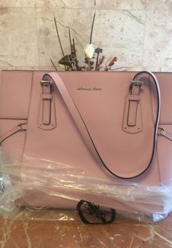 Michael kors neve use beutifull colour price firm please only ask if buy it