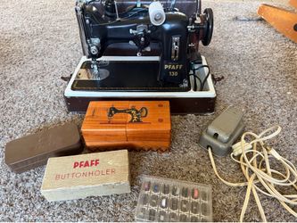 Vintage Pfaff 130 German sewing machine