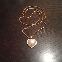 Mother Of Pearl Heart Pendant (28 Mm) On 30 Inch Gold Necklace 