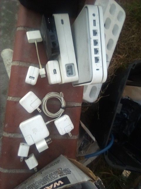 Apple Charging Ports And Bits