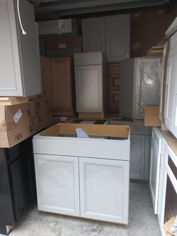 Cabinets ***ASK ME ABOUT PRICES***