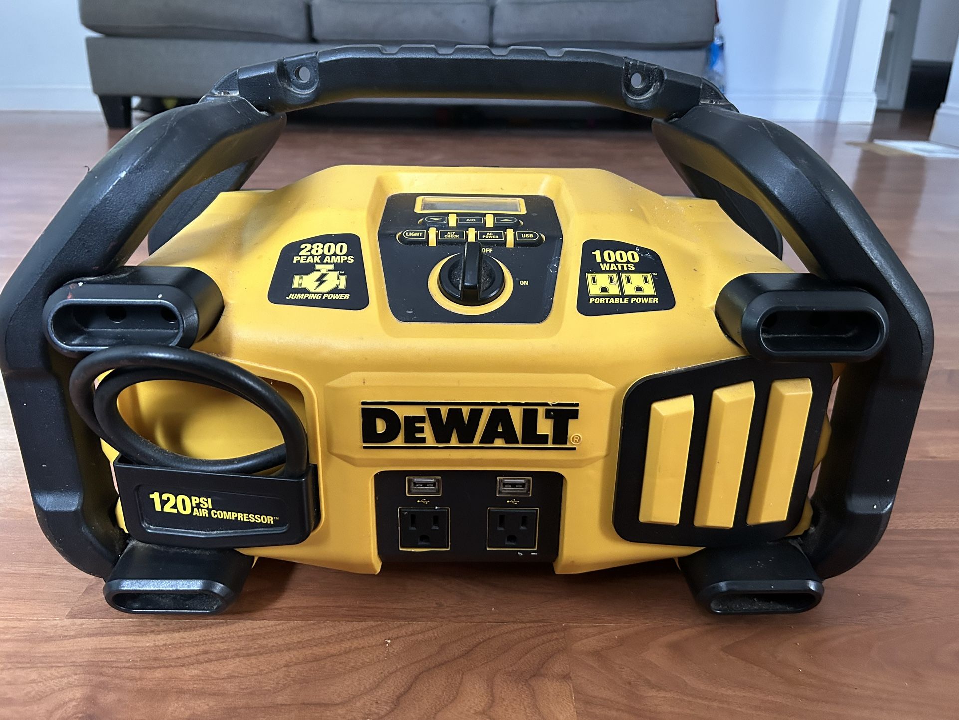 Dewalt Jump Starter