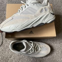 Yeezy Boost 700