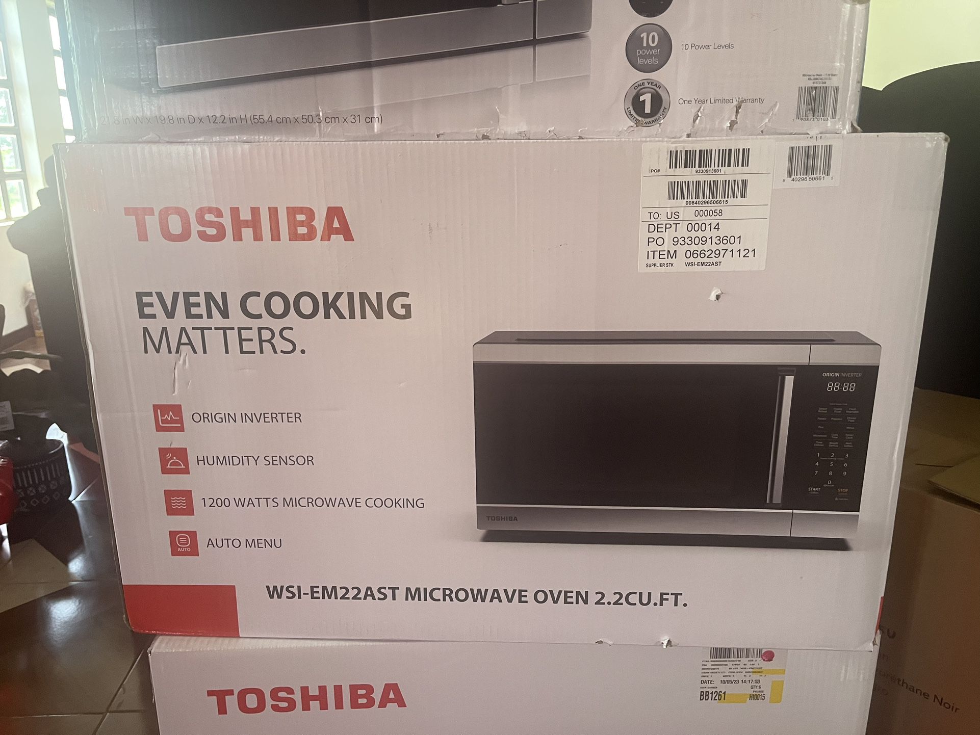 NEWW!! Toshiba Microwave Really Big