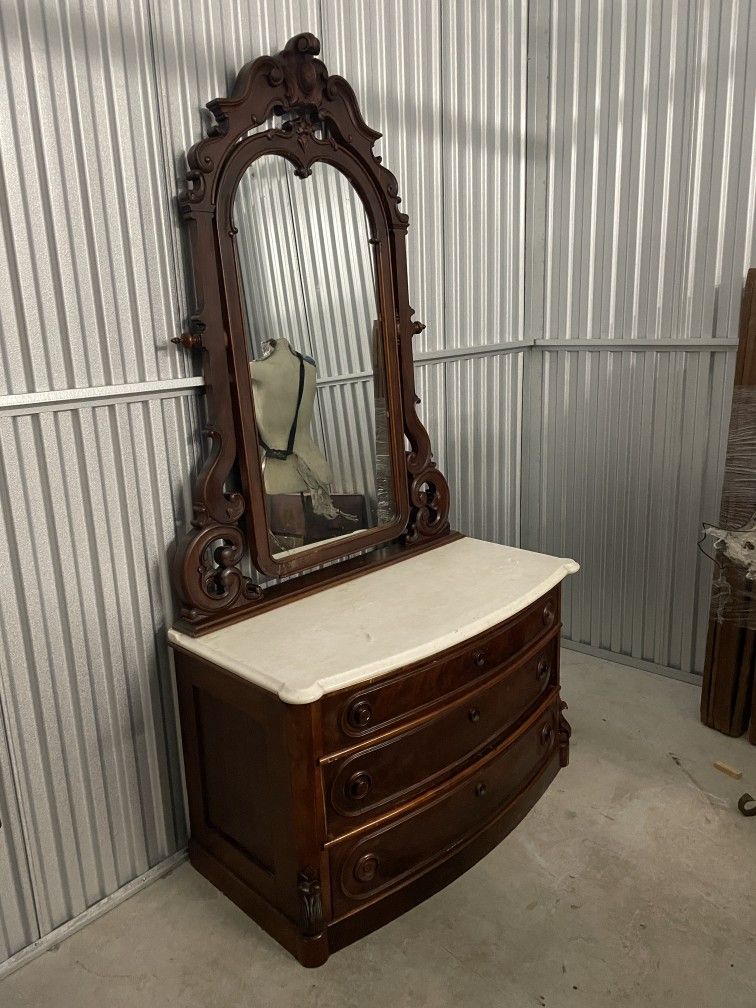 Antique Mahogany Dresser With Mirror And Real Marble Top - www.rajagirimanappuram.com Antique Mahogany Dresser With Mirror And Real Marble Top - www.rajagirimanappuram.com