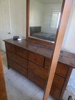 Complete queen bed frame with dressers and night stands