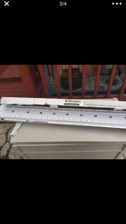 Baseboard heater Bluetooth has 4 heat zones perfect for your house new in the box