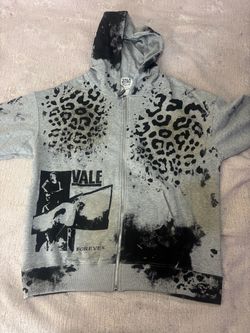 Vale Full-Zip Graphic Hoodie Medium