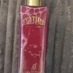 Byroe Hibiscus Tea Glow Mist