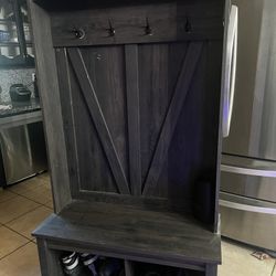 Entry Bench 