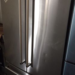 20 Cu Ft  Counter Depth Refrigerator French 36”
