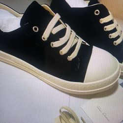 Rick Owens.    44,