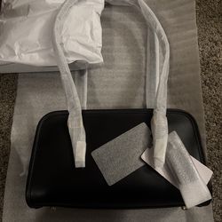 Coach Swing Zip bag Black