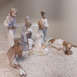 LLADRÓ NATIVITY SCENE Holy Family