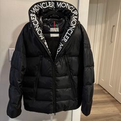 Men’s jacket puffer size medium & large 