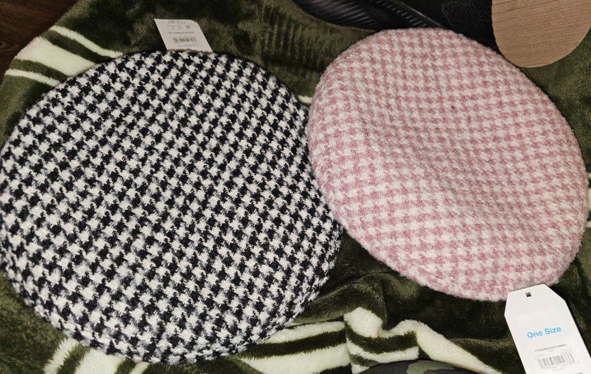 Womens Houndstooth Berets One Size