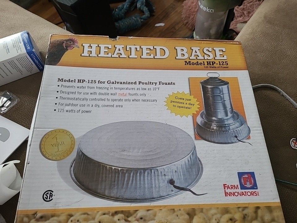 Farm Innovators HP-125 125W Heated Base for Metal Poultry Founts
