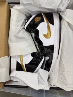 Jordan 1 Mid SE