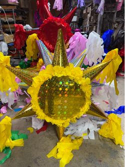 Plain gold yellow tambor star pinata