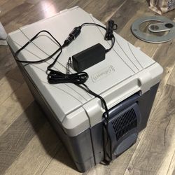 Coleman PowerChill Thermoelectric Cooler with Power Supply (40-Quart)