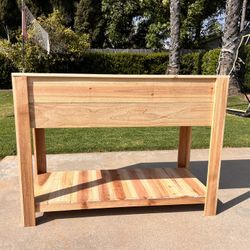 🌿 Raised Cedar Planter Box –Handcrafted & Durable