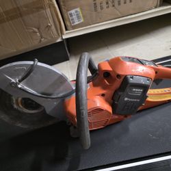 Husqvarna K 535i 9" Cordless Power Cutter Cutoff Saw w/ Lithium-Ion Battery and Charger