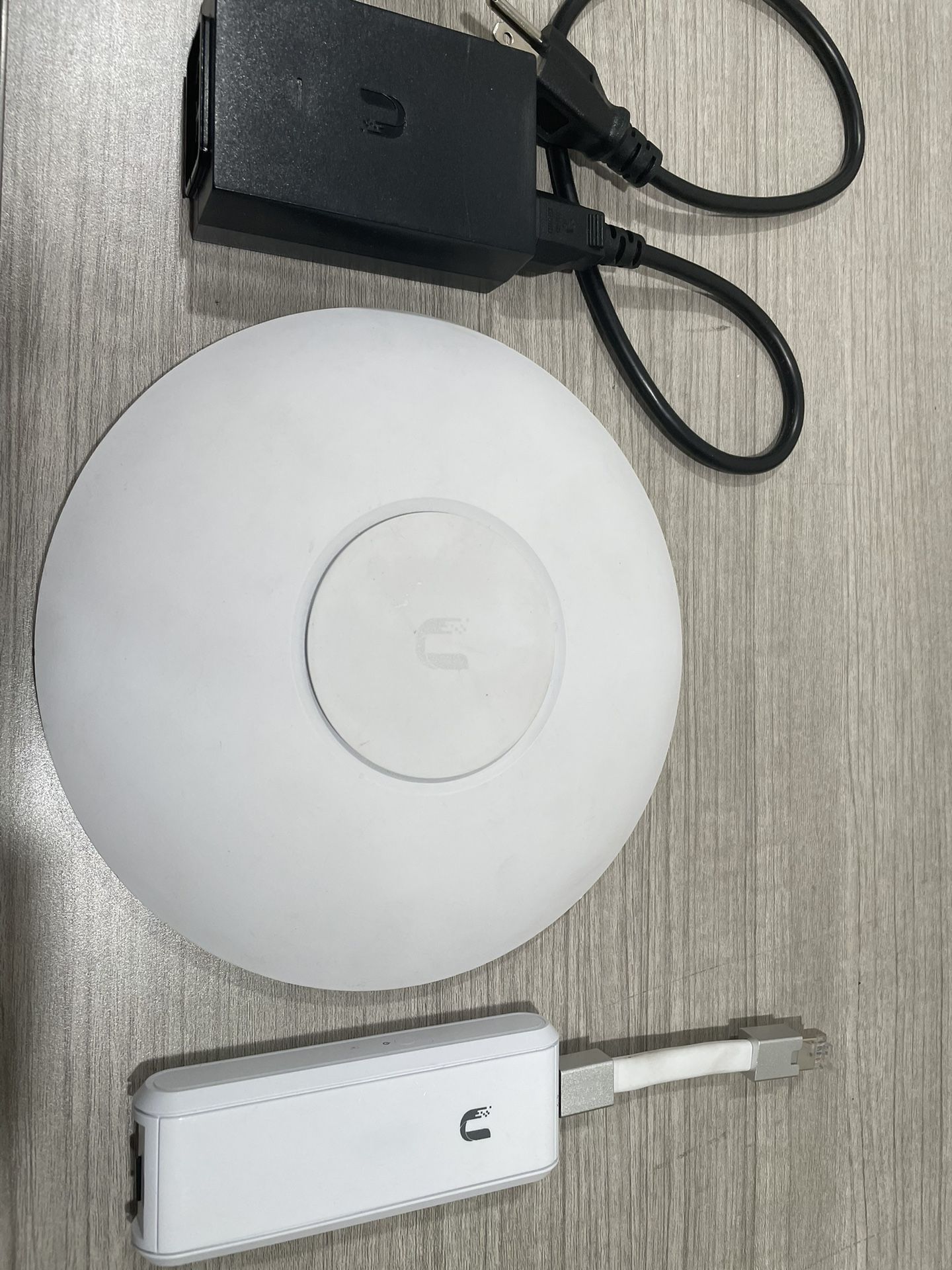 Ubiquiti UniFi AC Pro with Cloud Key